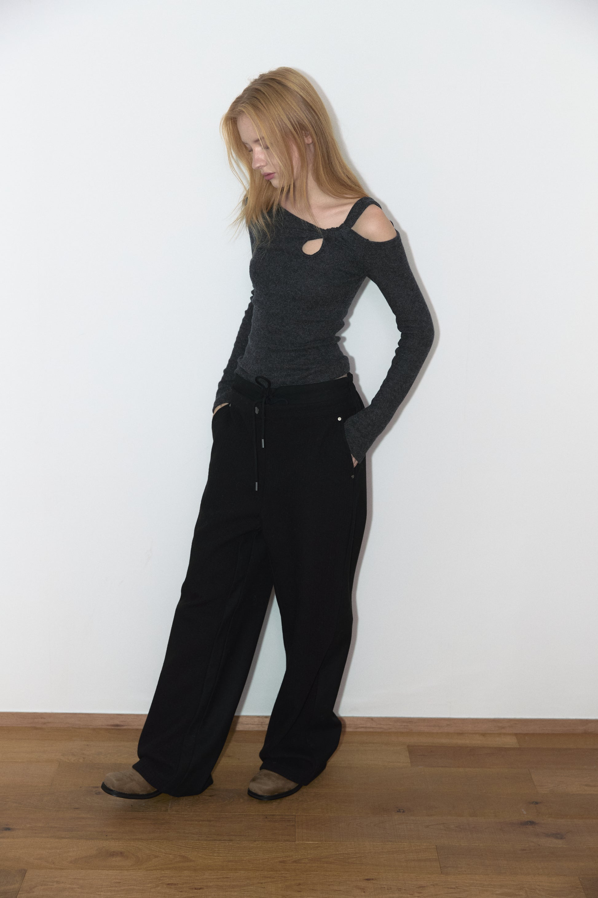 Tunnel Strap T Charcoal - ASURA - now available in London at YUGU.
