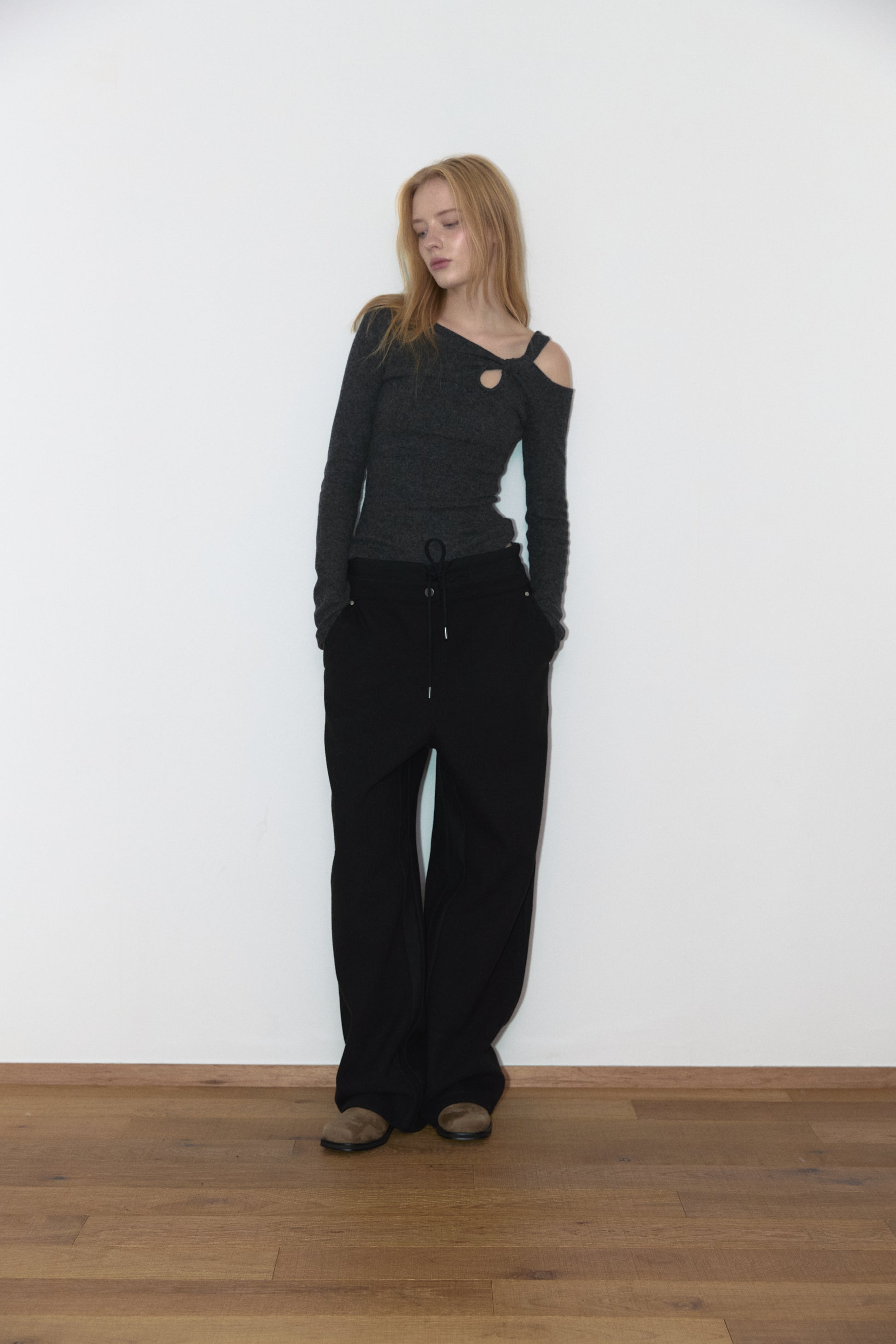 Tunnel Strap T Charcoal - ASURA - now available in London at YUGU.