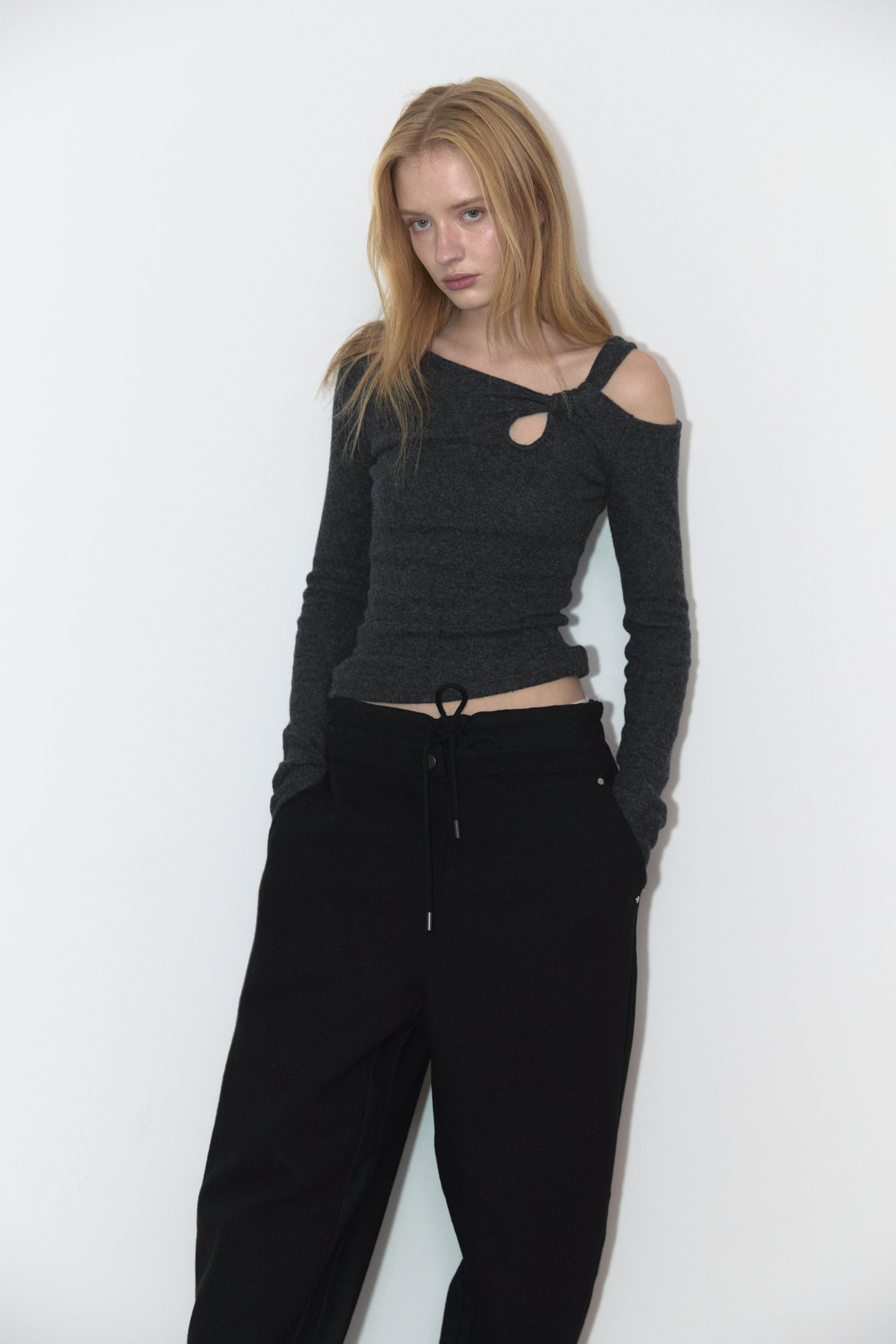 Tunnel Strap T Charcoal - ASURA - now available in London at YUGU.