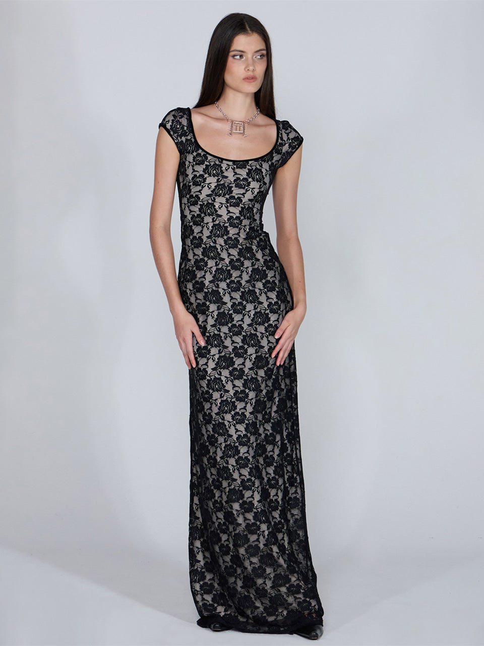Maxi Lace Dress – SCULPTOR – London UK | YUGU
