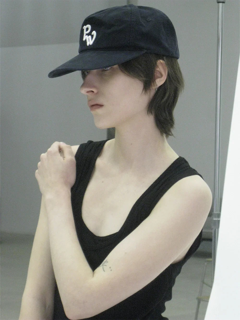 Washed Embroidered Grandad Cap [Navy] – PARTIMENTO WOMEN – London UK | YUGU