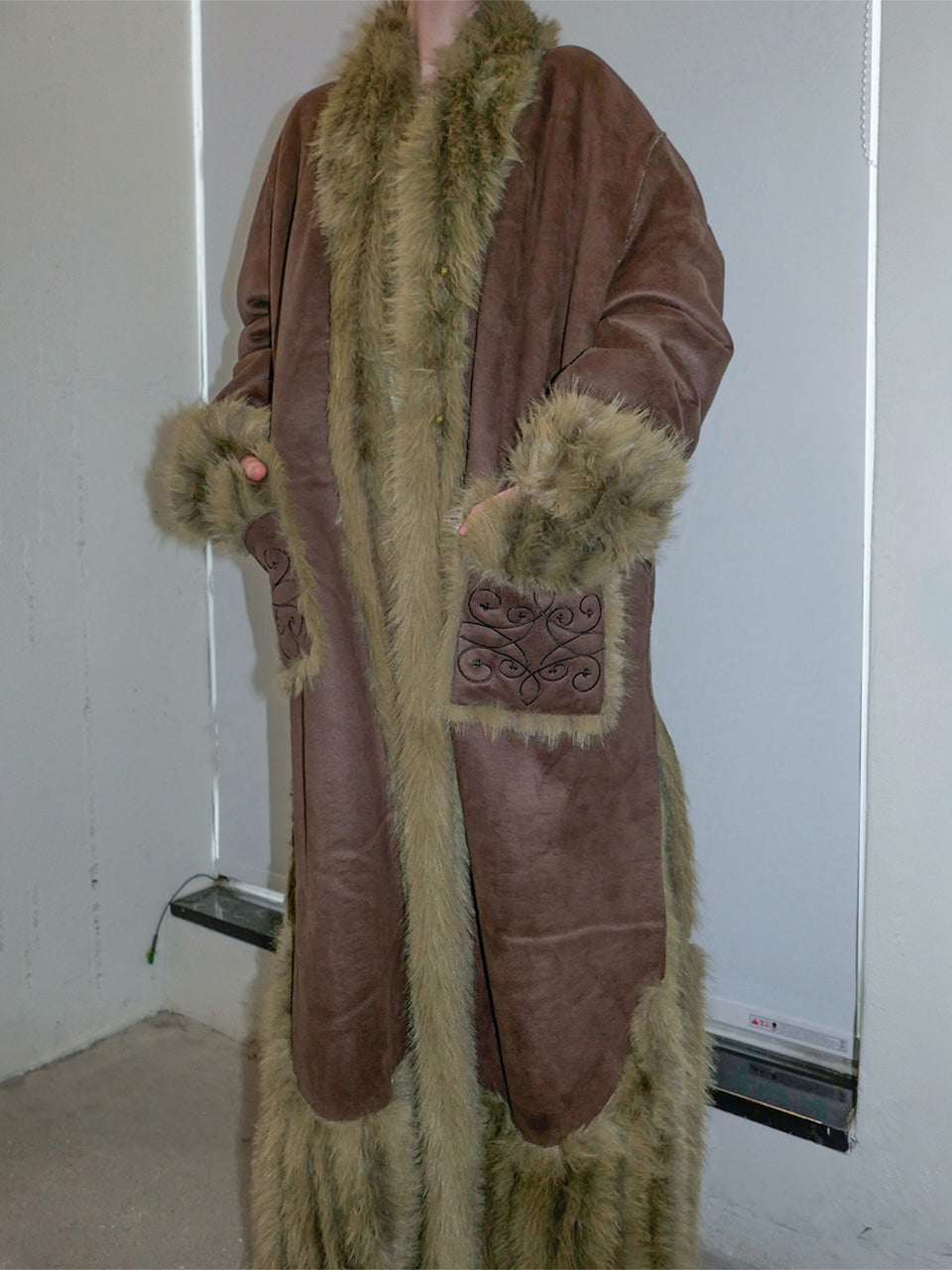 Reversible Faux Mouton Coat – SCULPTOR – London UK | YUGU
