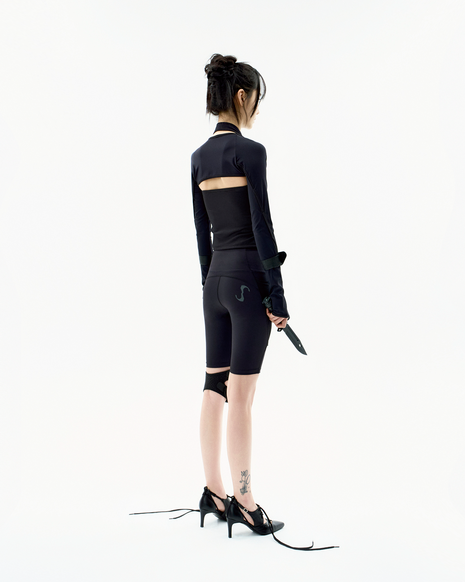 Detachable Bolero Halter T Black – OJOS – London UK | YUGU