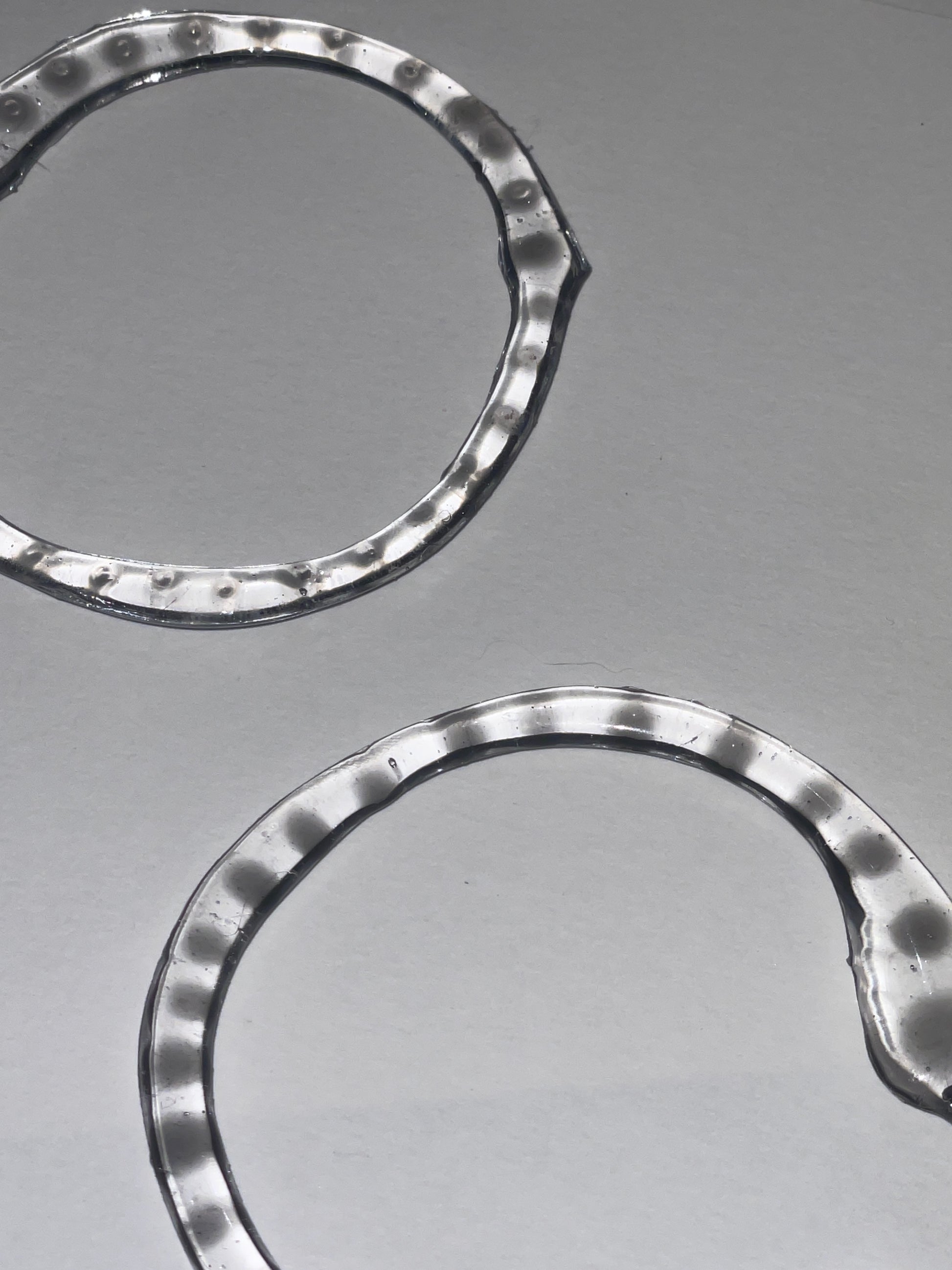 VICAPEDIA Clear Snake Hoops – VICAPEDIA – London UK | YUGU