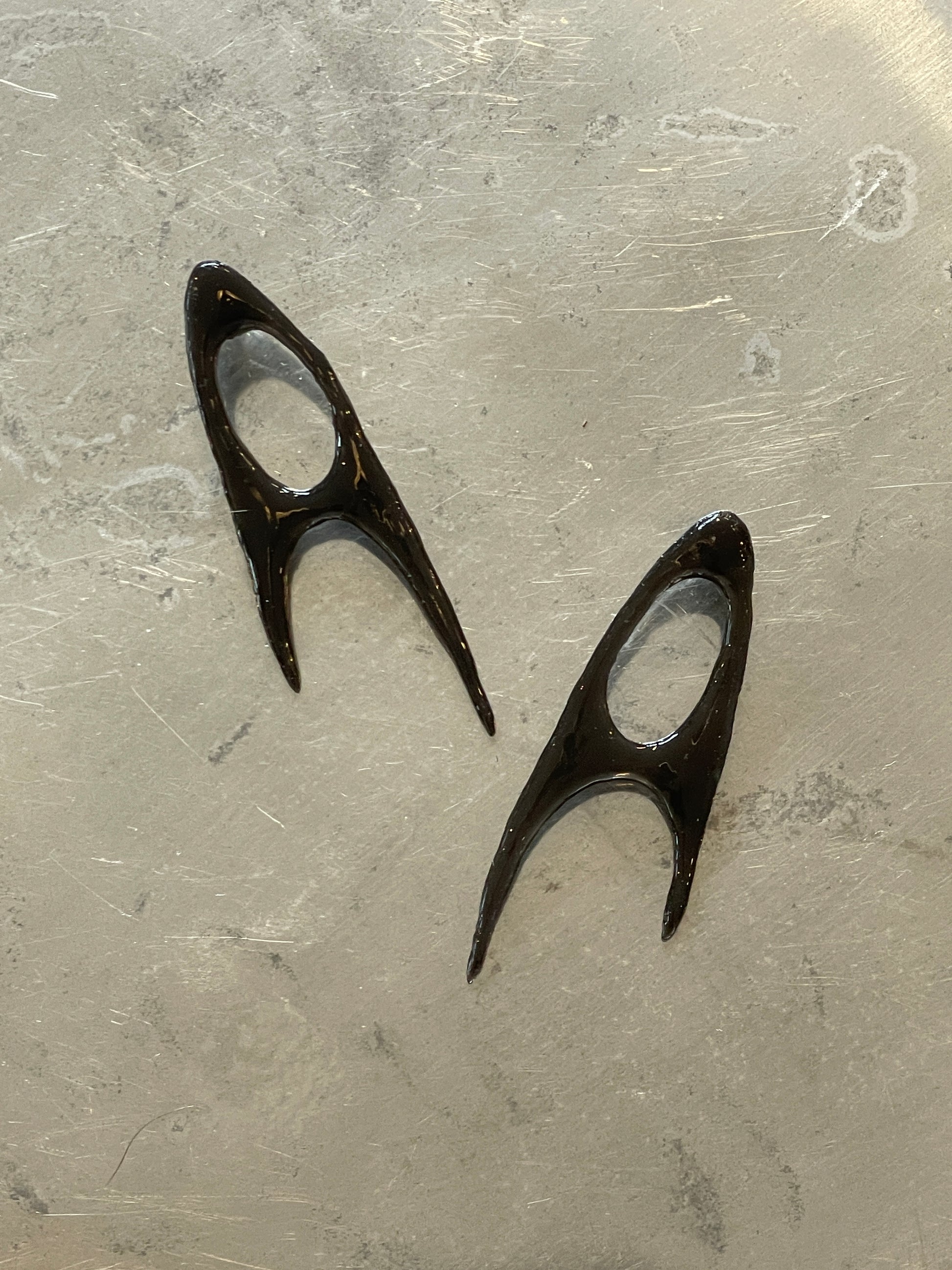 VICAPEDIA Black Spectra Earrings – VICAPEDIA – London UK | YUGU